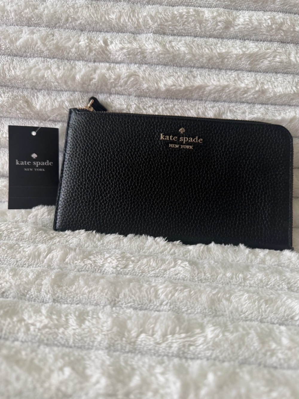 Kate Spade Medium Zip Wristlet Black Pebbled Leather NWT Wristlet Clutch Pouch